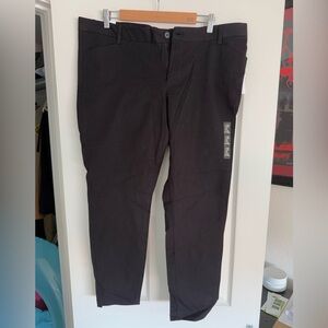 Women’s GAP Black Slim Fit Chino Ankle Pants size 18
